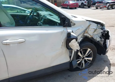 2018 Toyota Rav4 Xle из США, поврежденный, VIN 2T3RFREV3JW704835